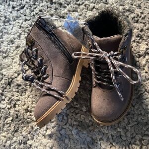 Old navy boots